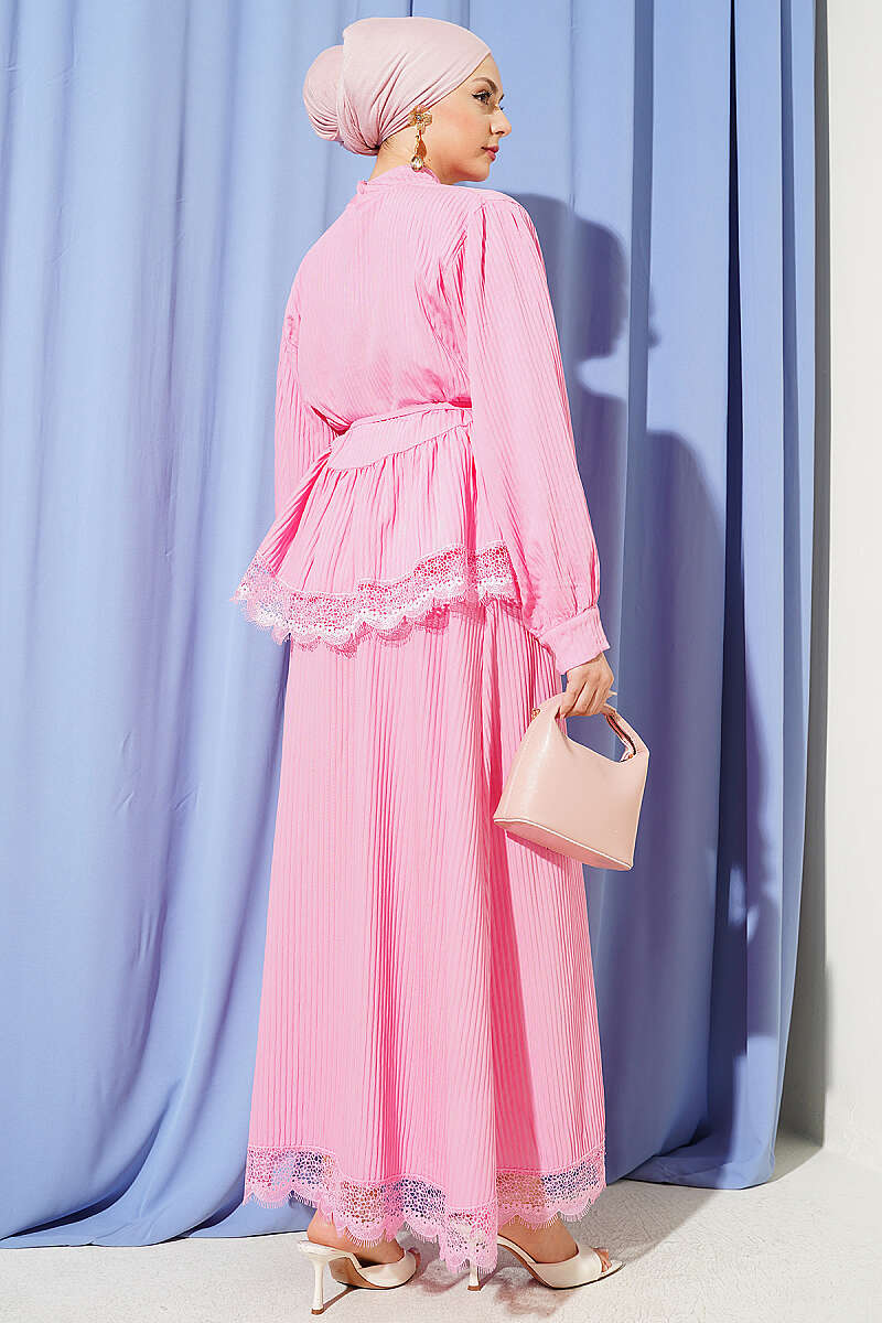 Ribbed Guipure Skirt Set with Lace-Up Collar - Pink