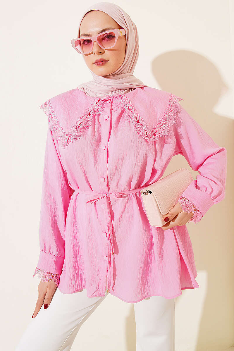 Sailor-Collar Shirt with Guipure Collar and Cuffs - Pink