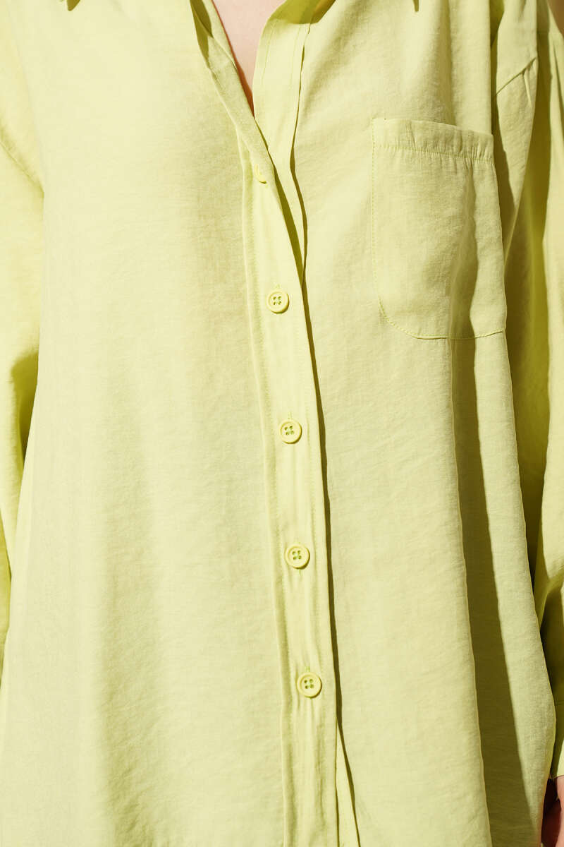 Oversized Shirt with Collar Pocket - Pistachio