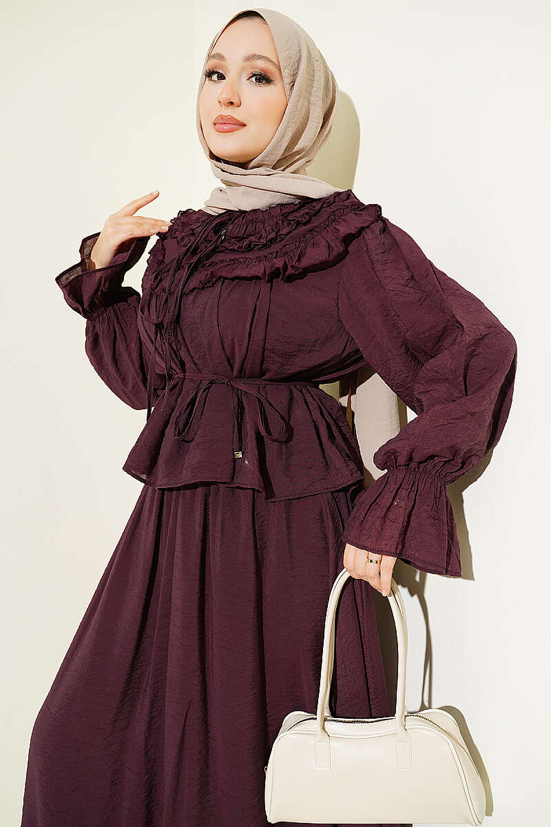 Skirt Set with Ruffle Collar and Guipure Waist - Plum