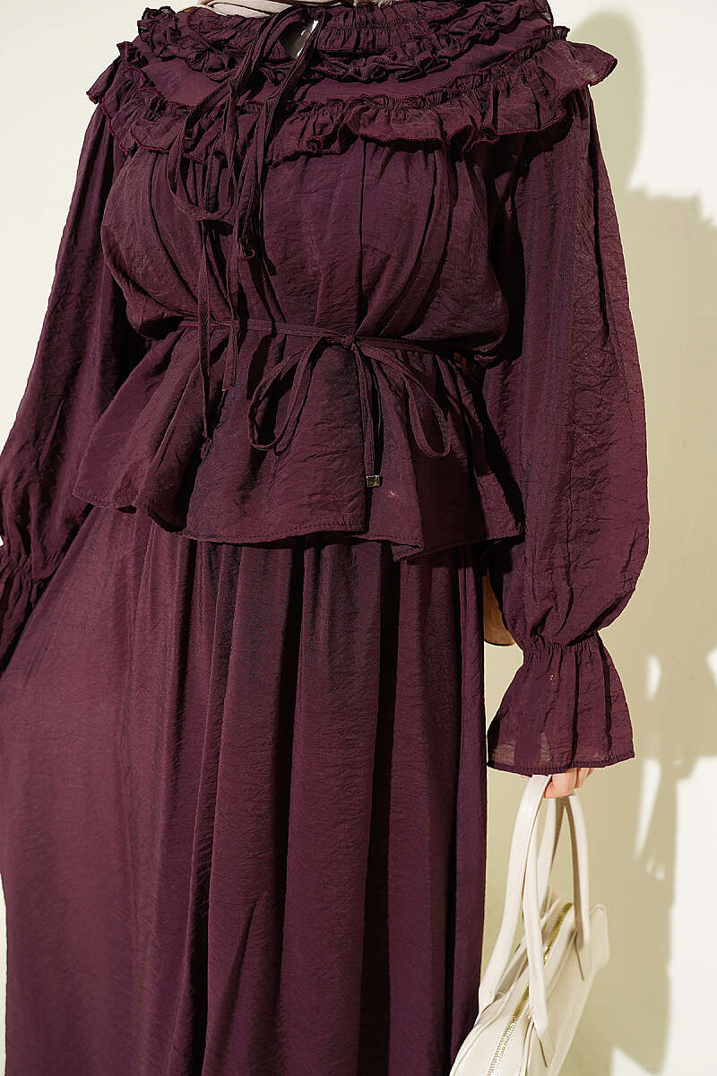 Skirt Set with Ruffle Collar and Guipure Waist - Plum