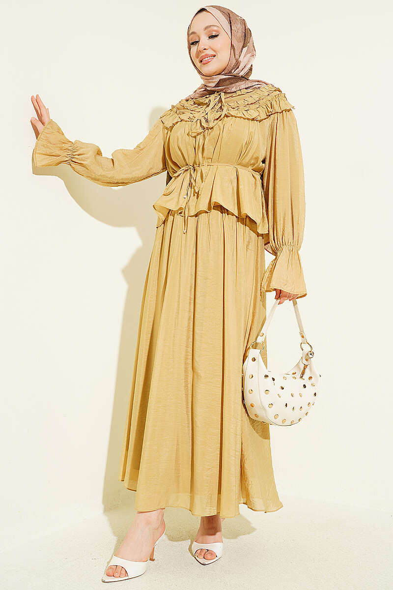 Skirt Set with Ruffle Collar and Guipure Waist - Olive