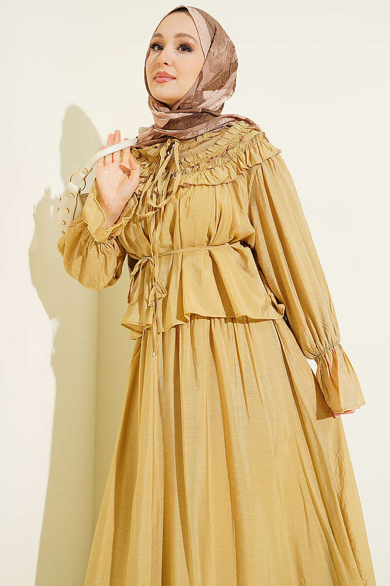 Skirt Set with Ruffle Collar and Guipure Waist - Olive