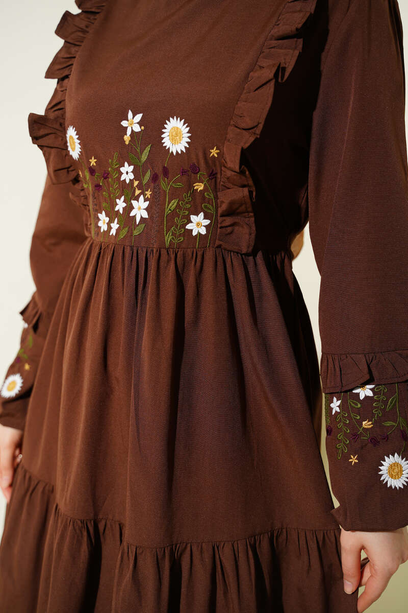 Embroidered Poplin Dress with Ruffled Collar - Brown