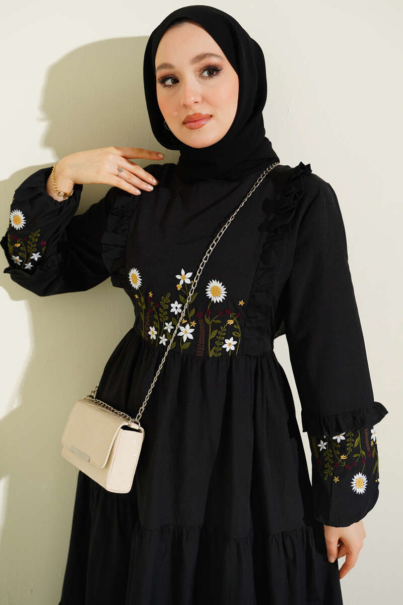 Embroidered Poplin Dress with Ruffled Collar - Black