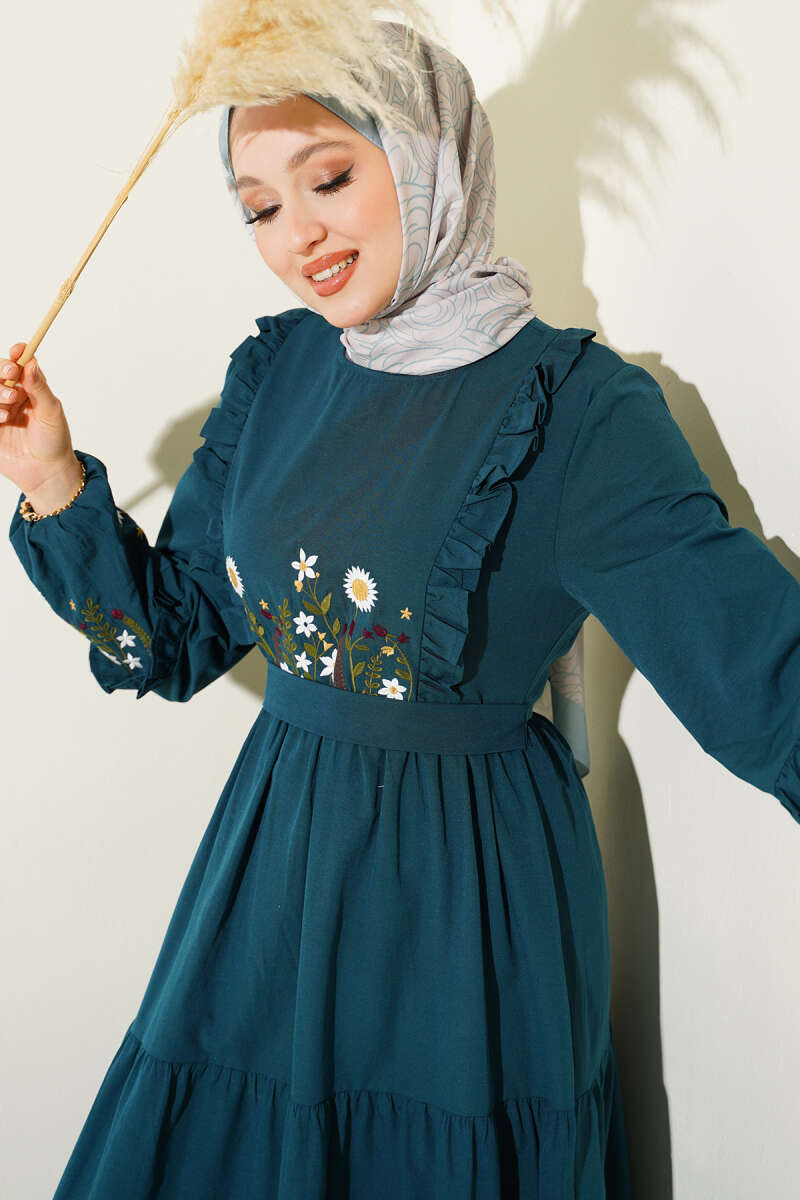 Embroidered Poplin Dress with Ruffled Collar - Emerald