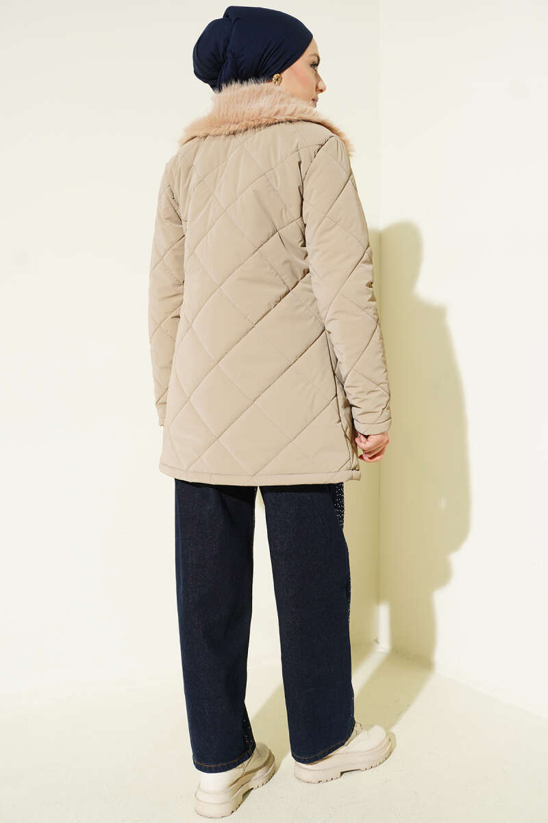 Short Quilted Coat with Faux Fur Collar - Beige