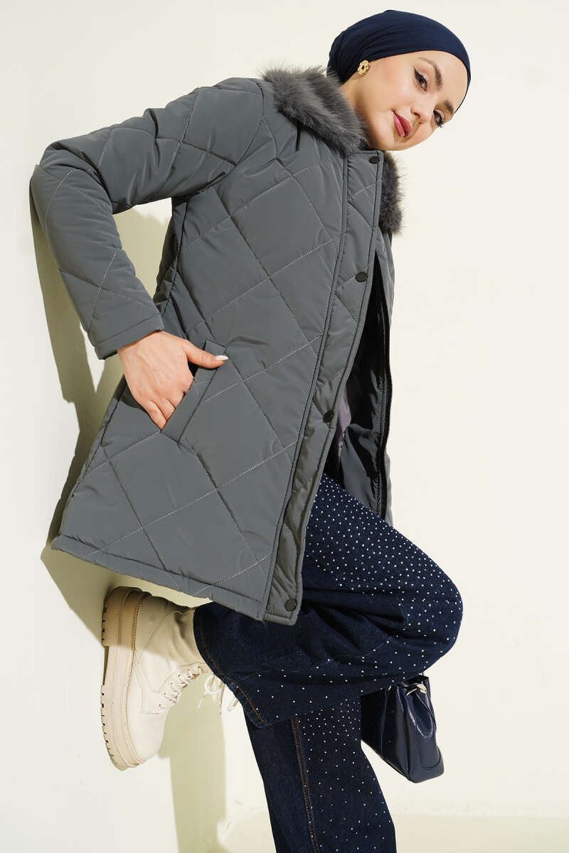 Short Quilted Coat with Faux Fur Collar - Smoke Grey