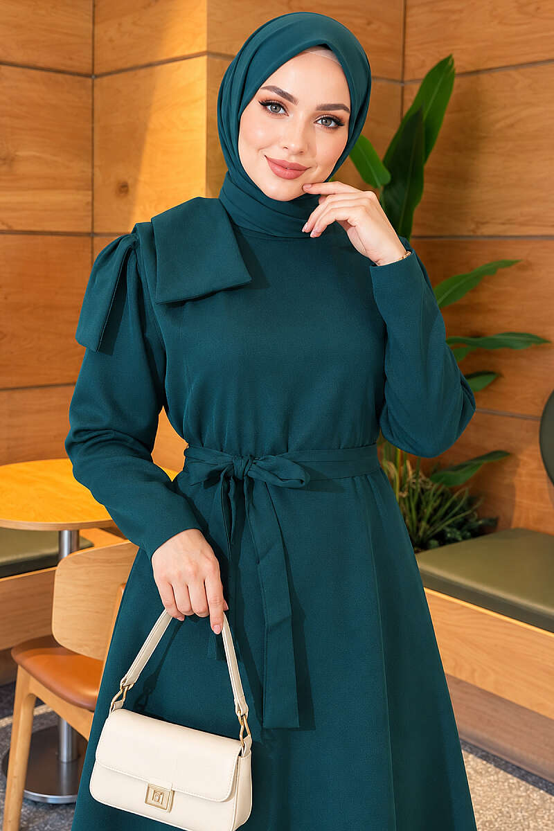Evening Dress with Contrast Collar - Emerald