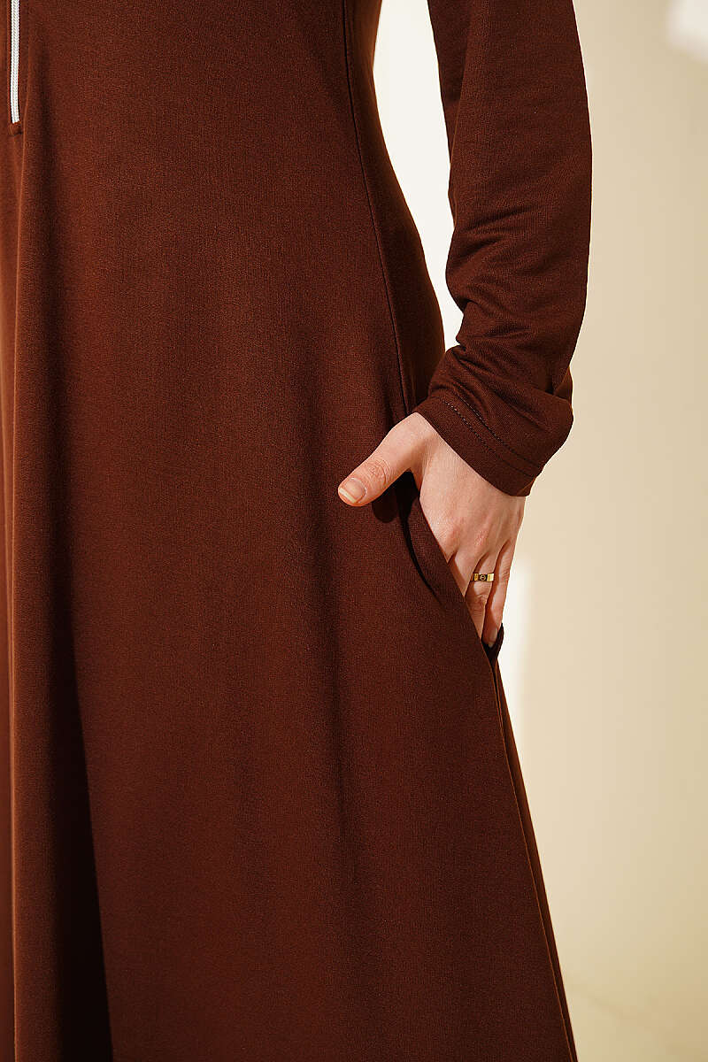 Half-Zip Collar Loycha Dress - Brown