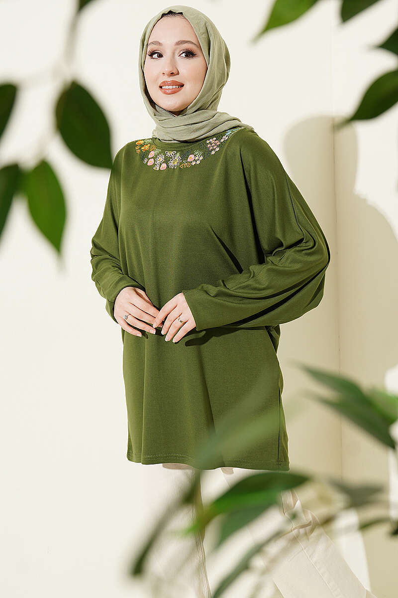 Loycha Tunic with Floral Embroidered Collar - Green