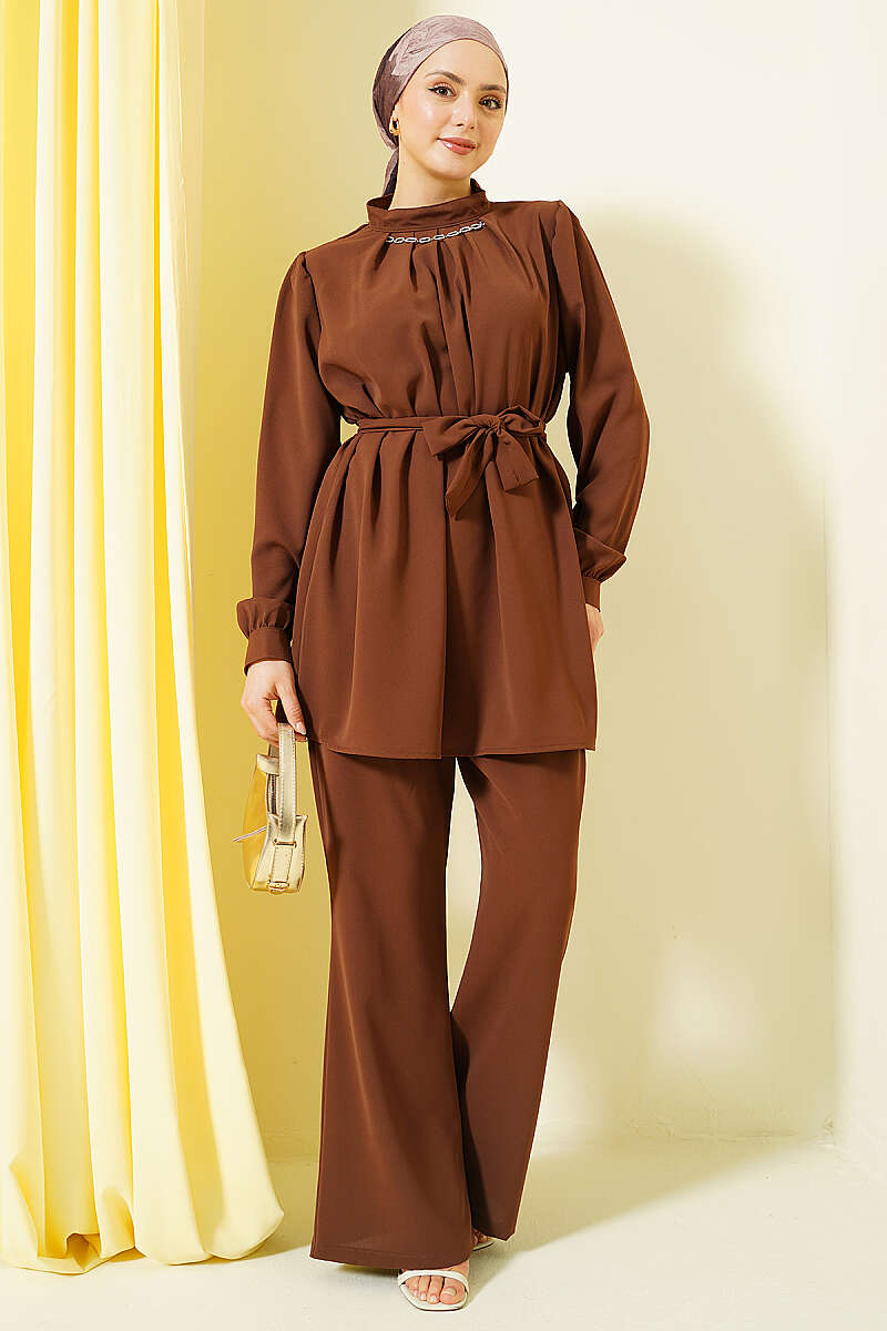 Tunic Two-Piece Set with Necklace Collar - Brown