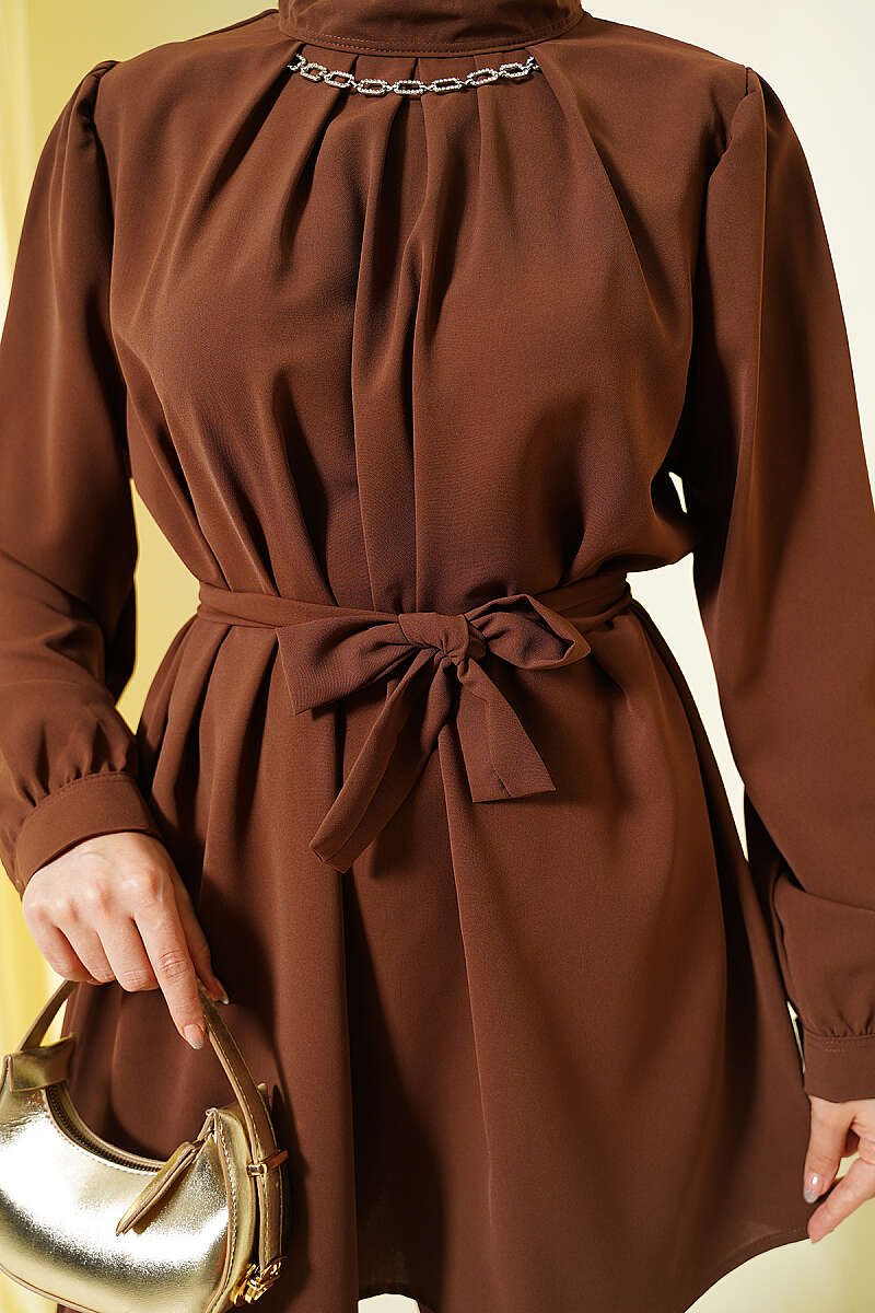 Tunic Two-Piece Set with Necklace Collar - Brown