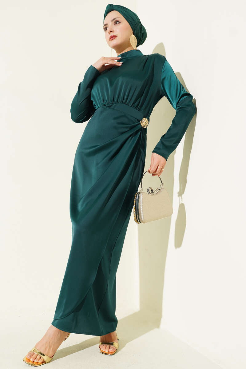 Side-Ruched Satin Evening Dress with Gold Buckle - Emerald