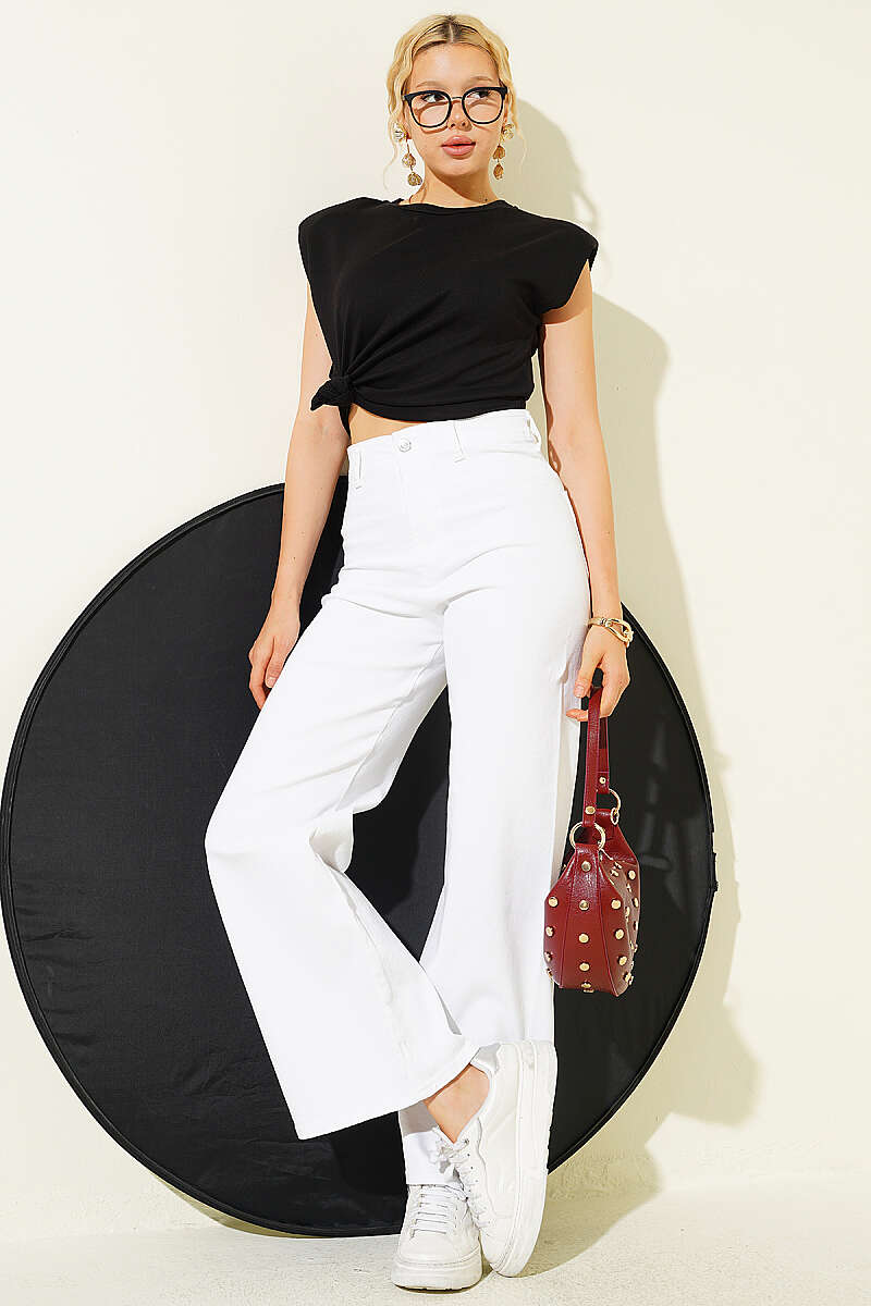 Seamless-Side Wide-Leg Jeans - White
