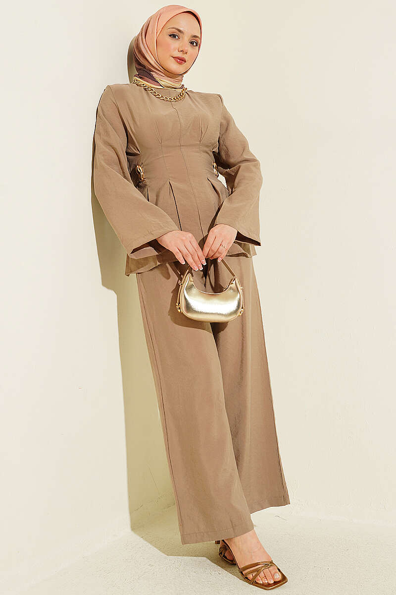 Pleated Two-Piece Set with Side Gold Buckle - Beige