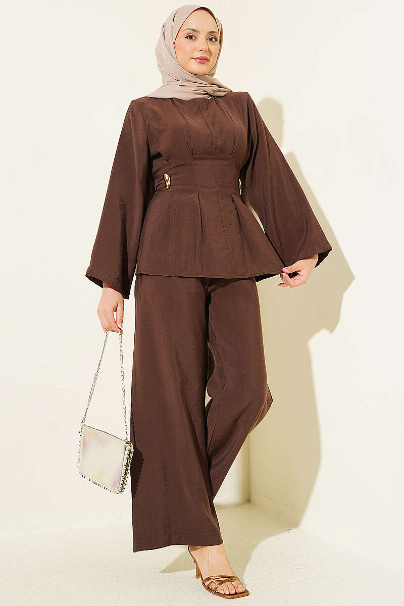 Pleated Two-Piece Set with Side Gold Buckle - Brown