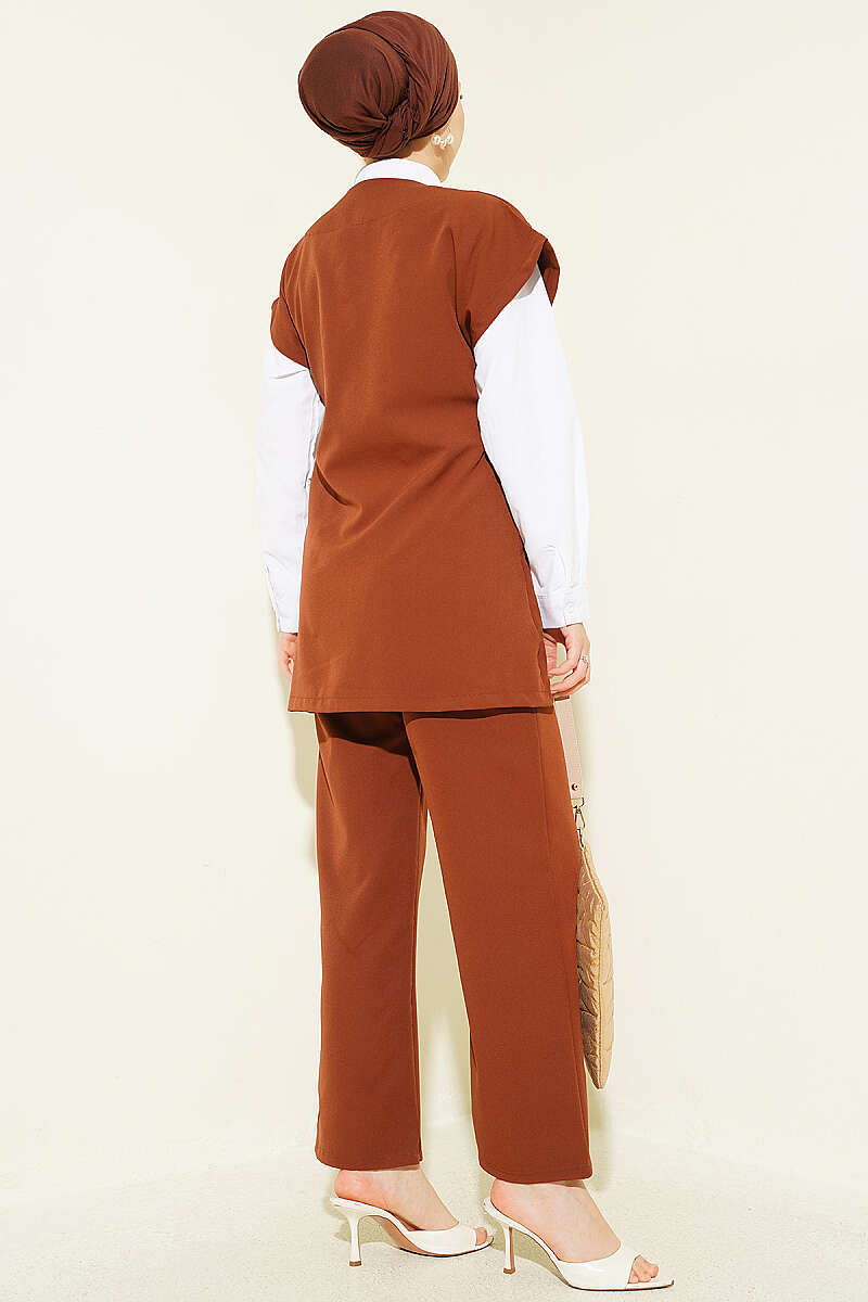 Two-Piece Set with Vest and Side Ties - Brown
