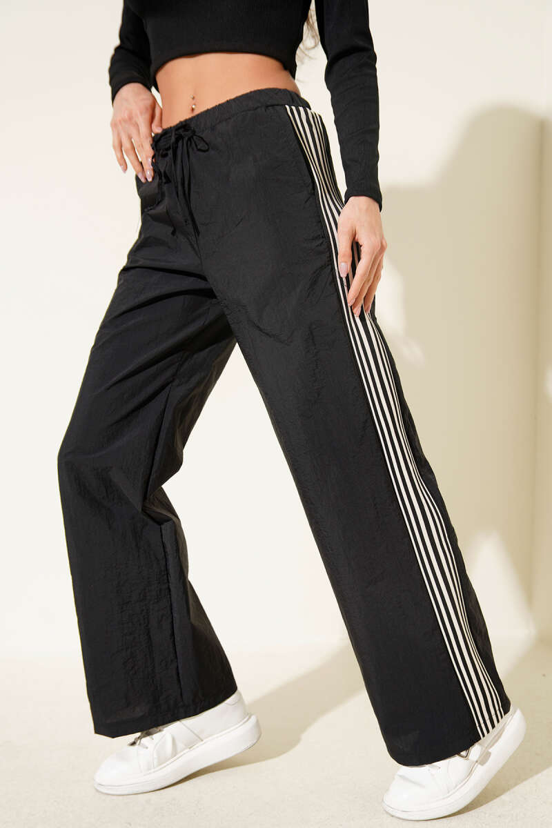 Parachute Pants with Side Stripe - Black