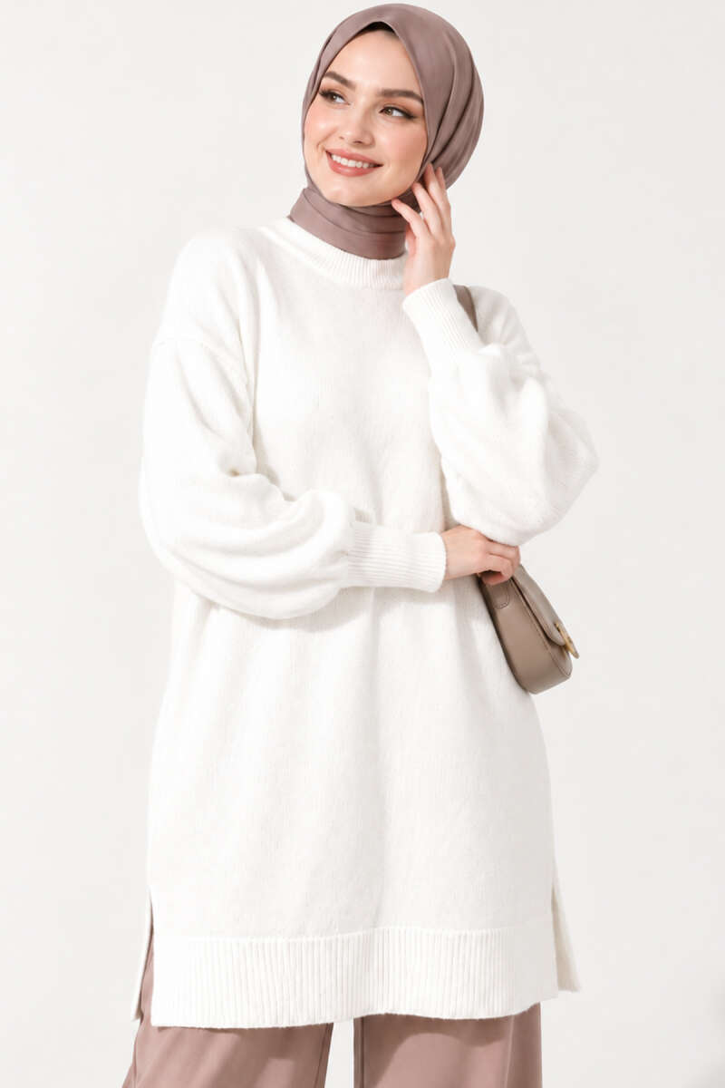 Long Soft Knit Tunic with Side Slits - Ecru