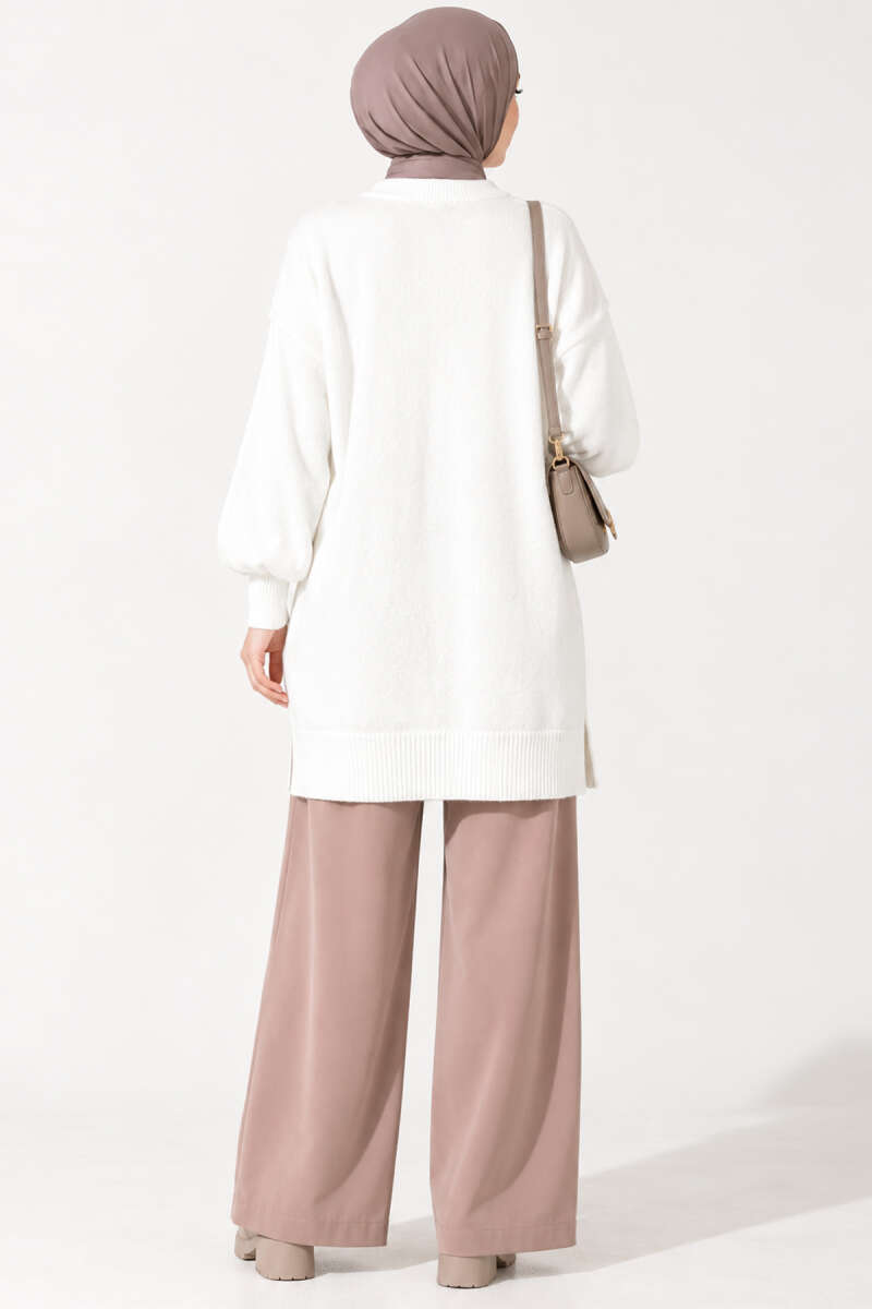 Long Soft Knit Tunic with Side Slits - Ecru