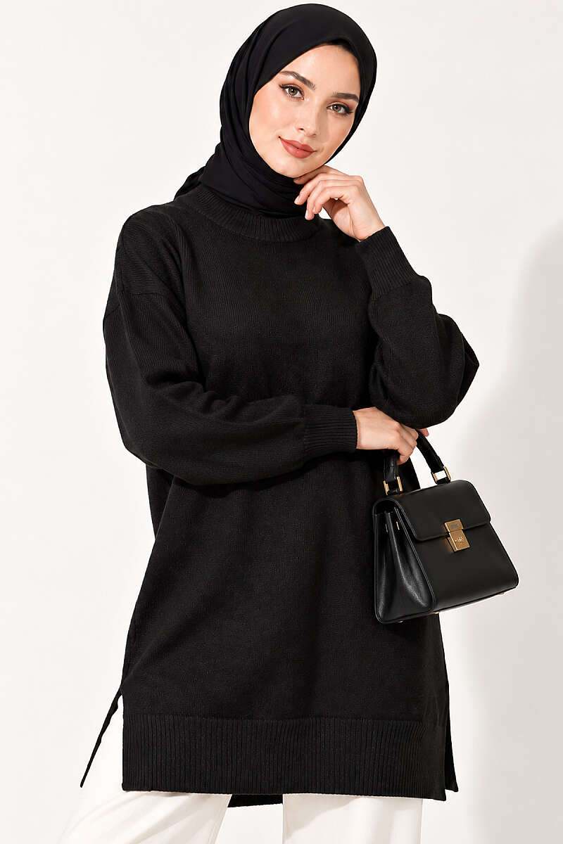 Long Soft Knit Tunic with Side Slits - Black