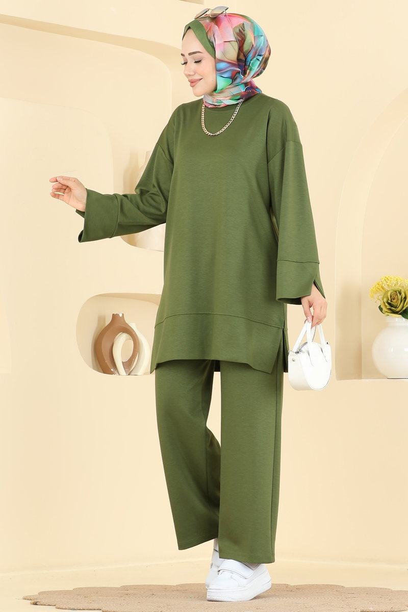 Modal Two-Piece Set with Side Slits - Green