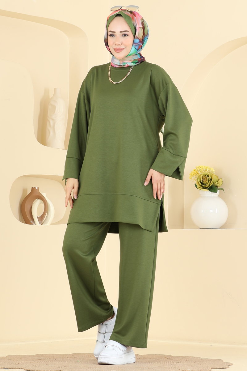 Modal Two-Piece Set with Side Slits - Green