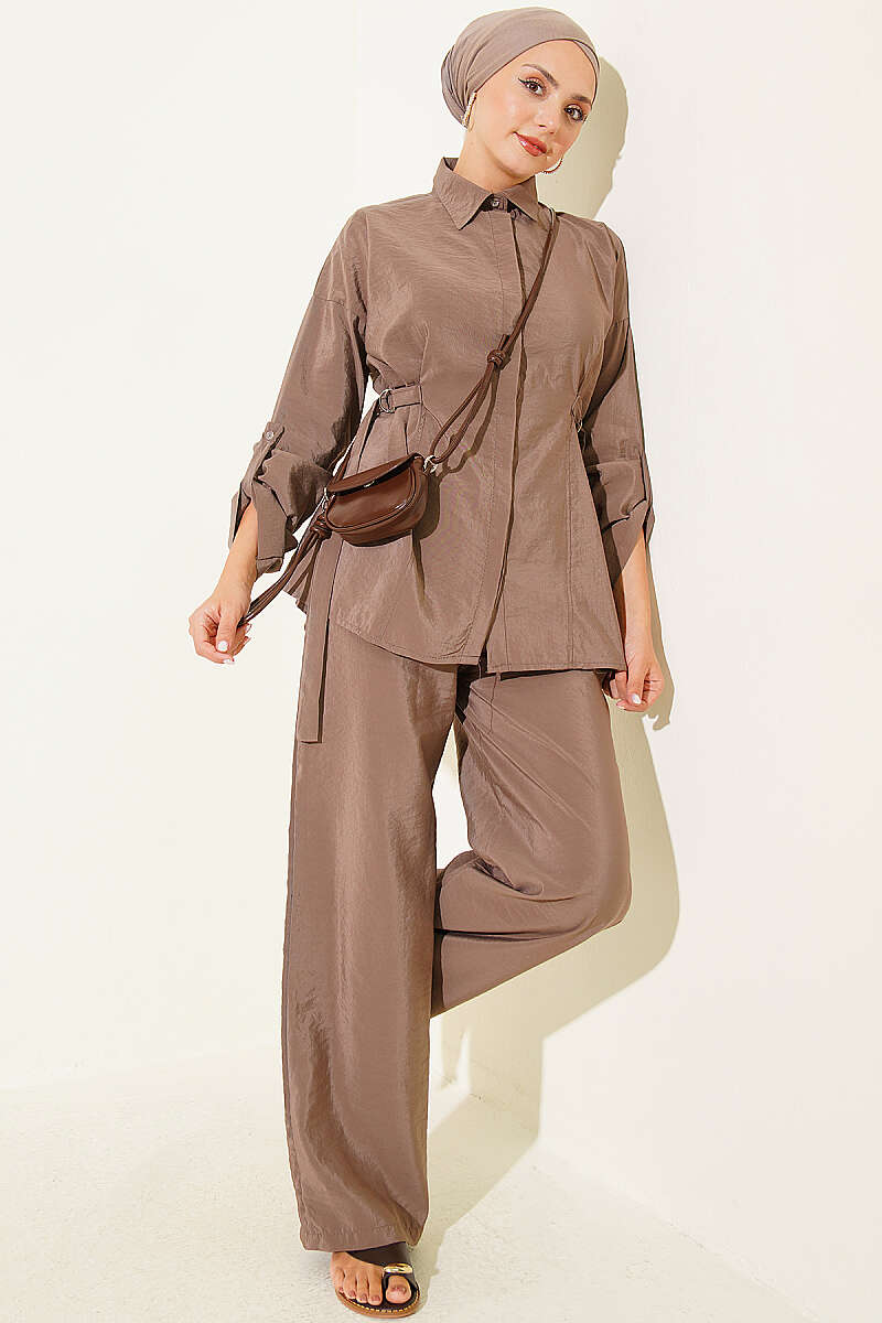 Two-Piece Set with Side Buckles and Concealed Buttons - Mink