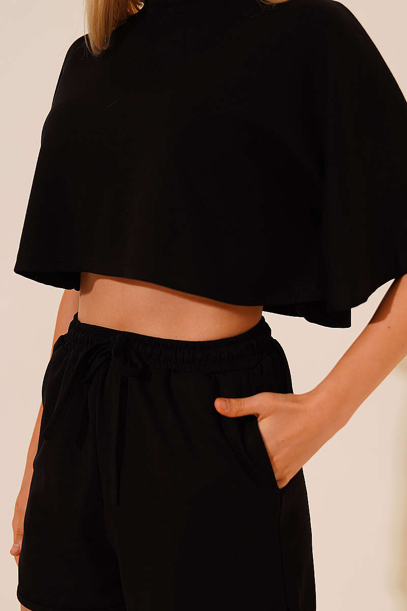 Batwing Crop Top and Shorts Set - Black