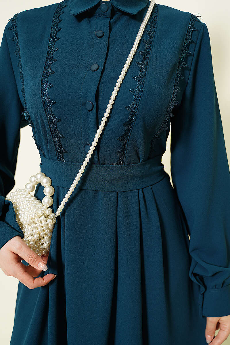 Half-Button Dress with Lace Detail - Emerald