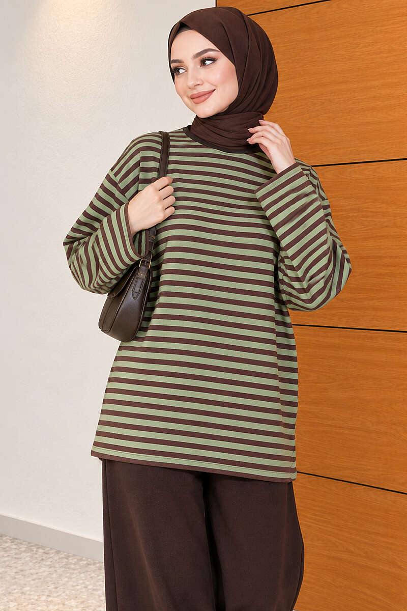 Horizontal-Stripe Loycha Two-Piece Set - Green