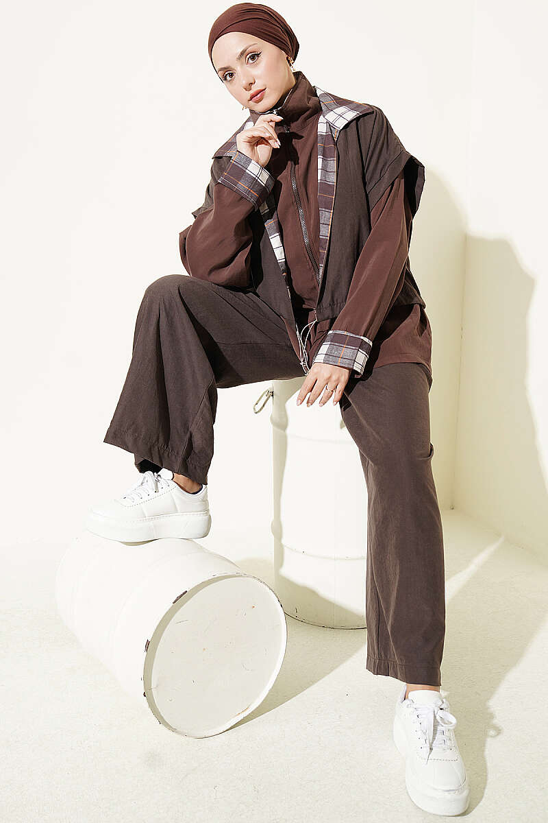 Zip-Up Two-Piece Set with Vest - Brown