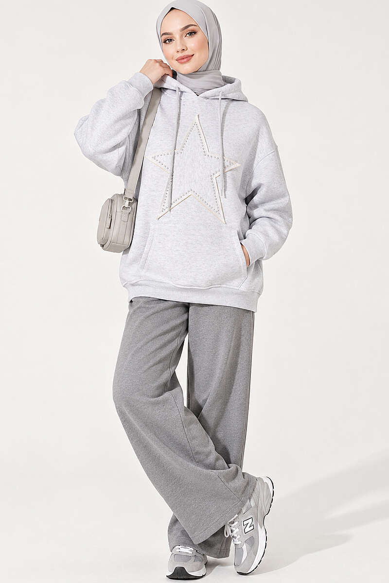 Three-Thread Sweatshirt with Star Badge - Grey
