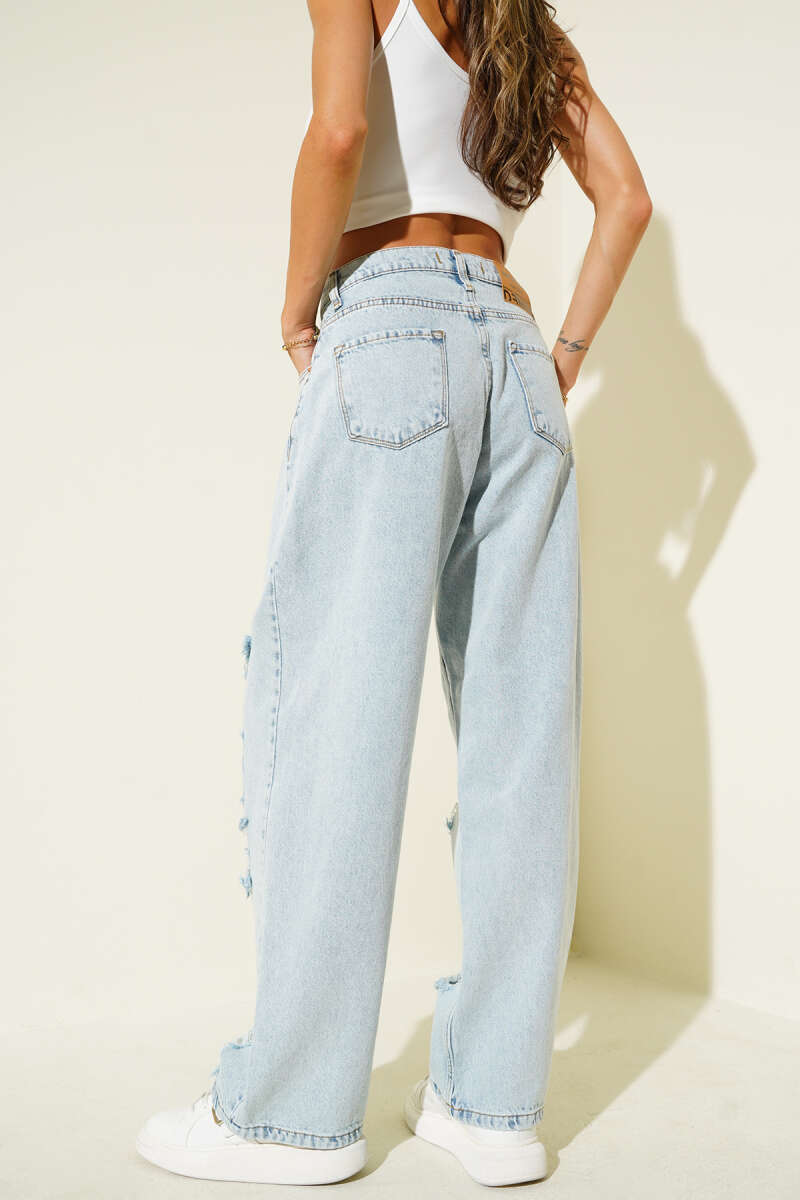 Distressed Wide-Leg Jeans - Light Wash