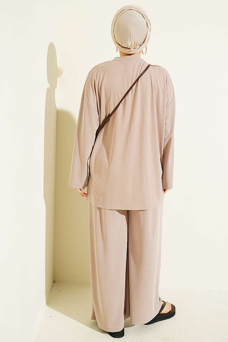 Basic Two-Piece Set with Slit Detail - Beige