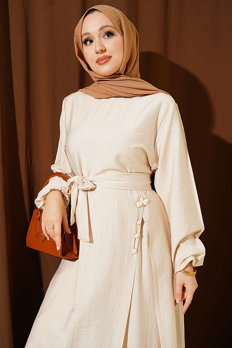 Long Tunic Set with Slits and Flower Accessory - Beige