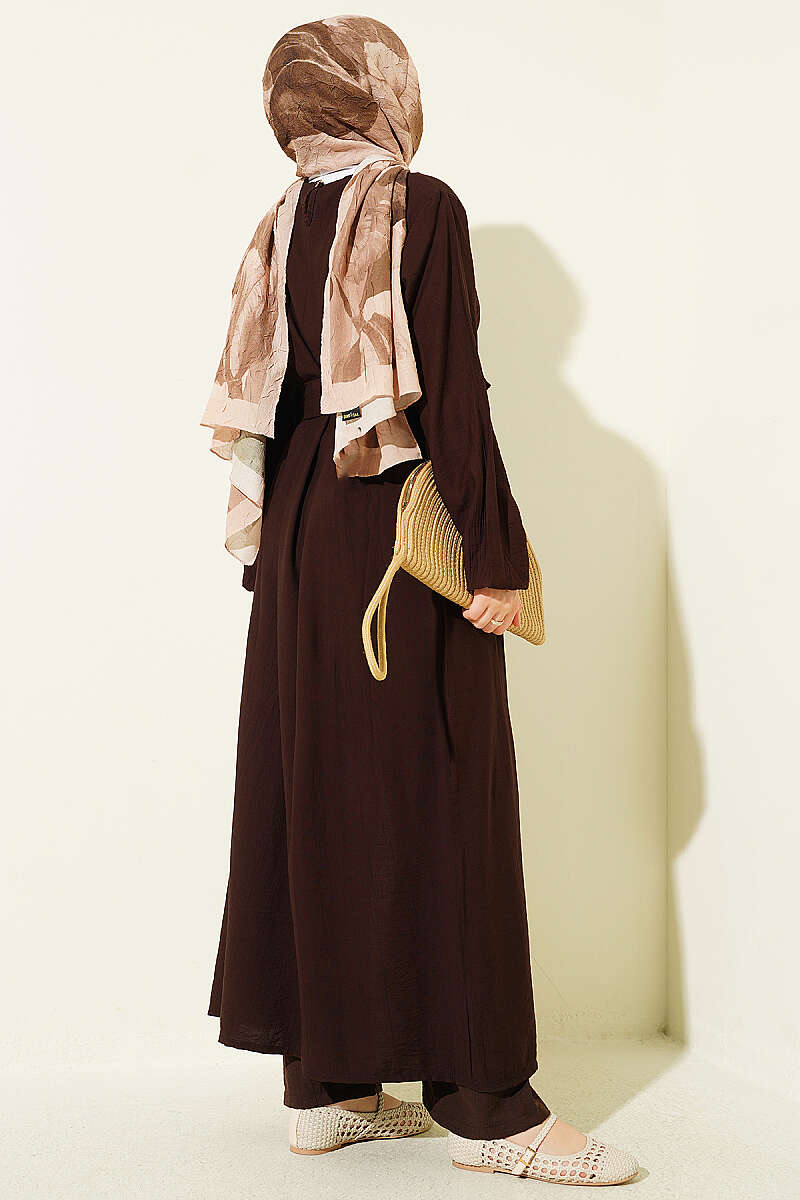 Long Tunic Set with Slits and Flower Accessory - Brown