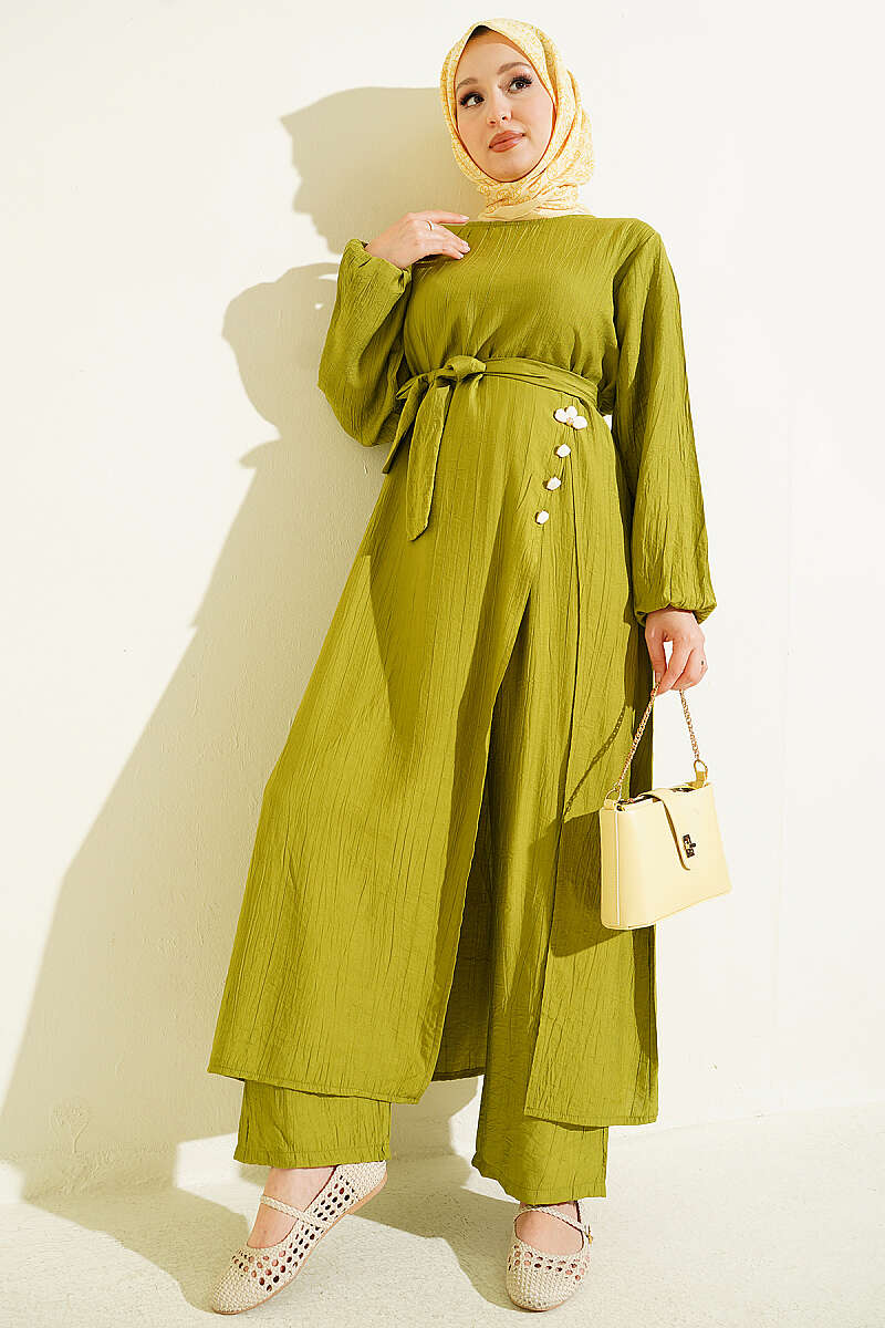 Long Tunic Set with Slits and Flower Accessory - Olive