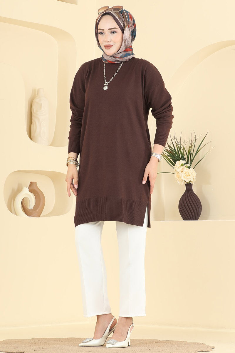 Relaxed Knit Tunic with Slits - Brown