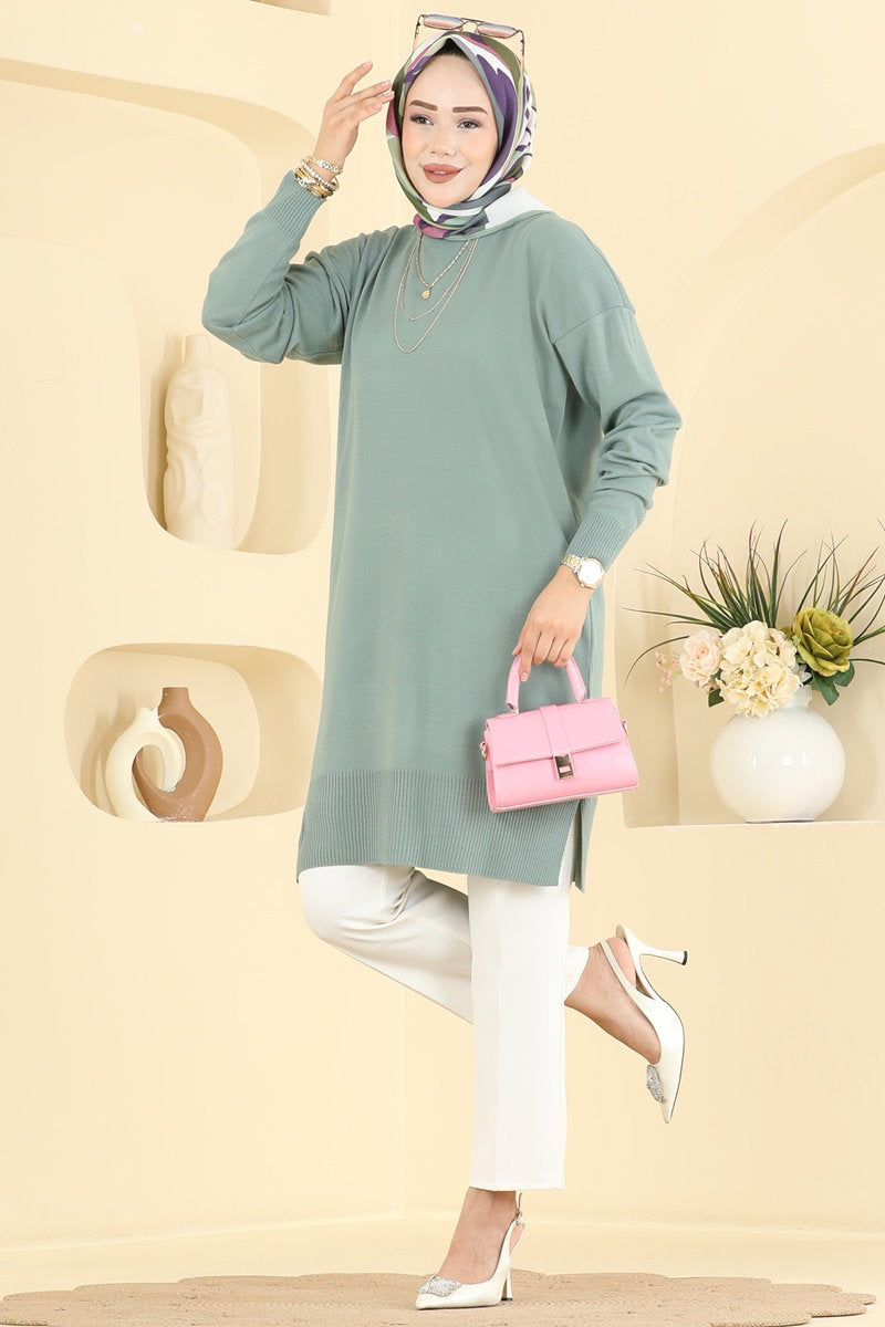 Relaxed Knit Tunic with Slits - Mint
