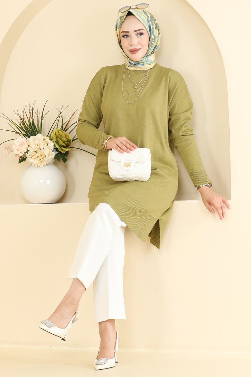 Relaxed Knit Tunic with Slits - Olive