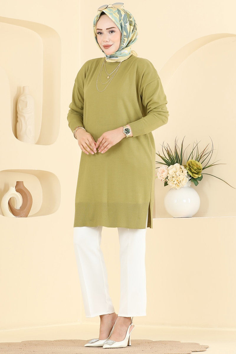 Relaxed Knit Tunic with Slits - Olive