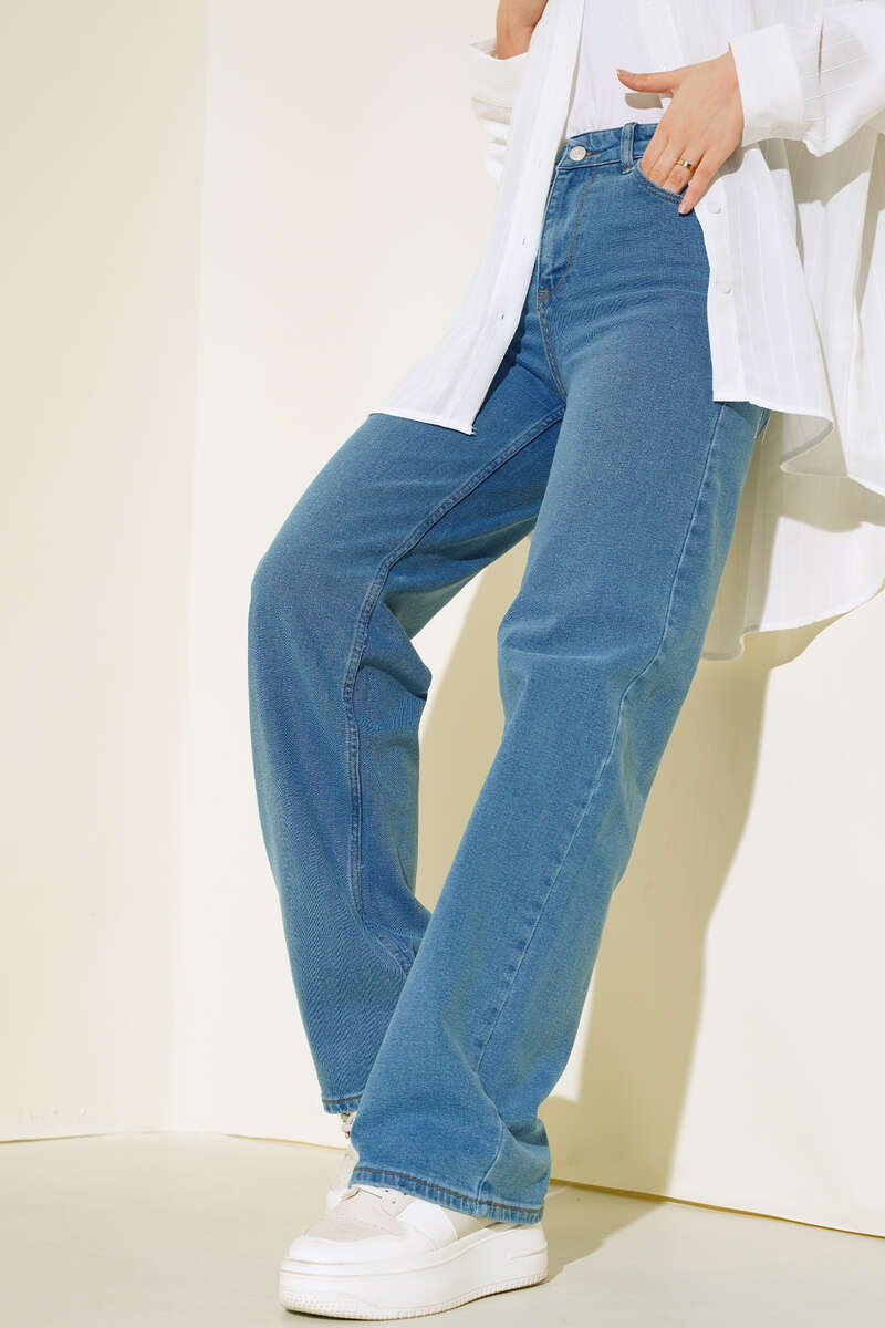 High-Waist Denim Palazzo Pants with Wide Leg - Light Blue