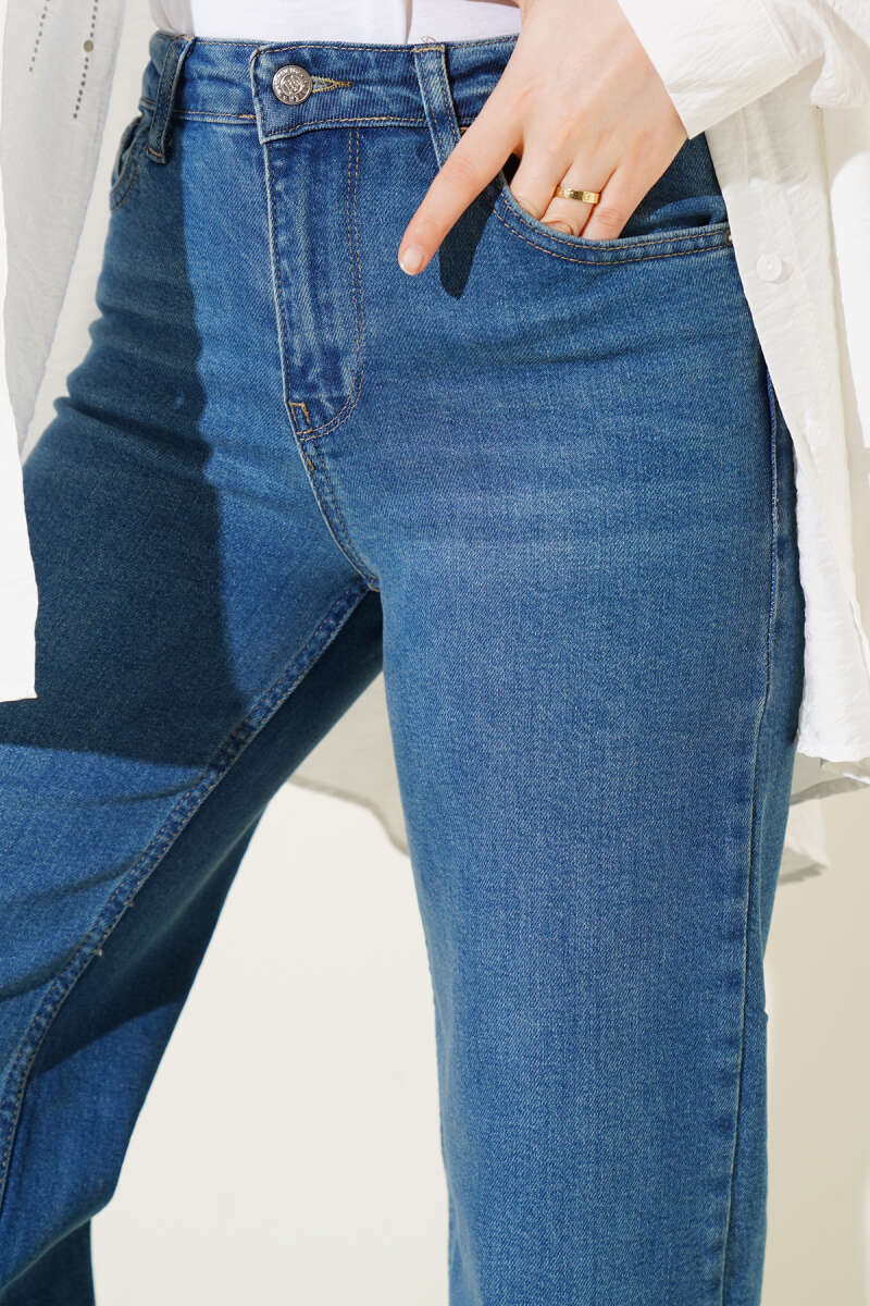 High-Waist Denim Palazzo Pants with Wide Leg - Tinted Wash