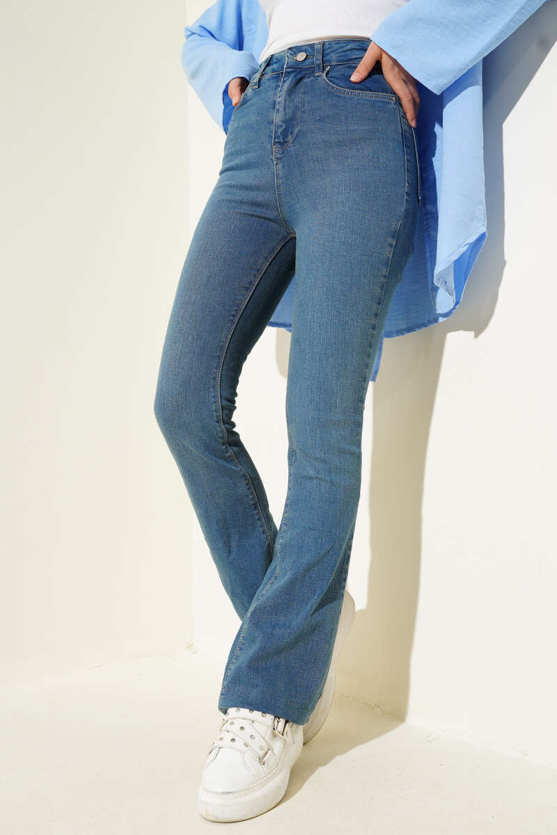 High-Waist Flared Pants - Blue Tint