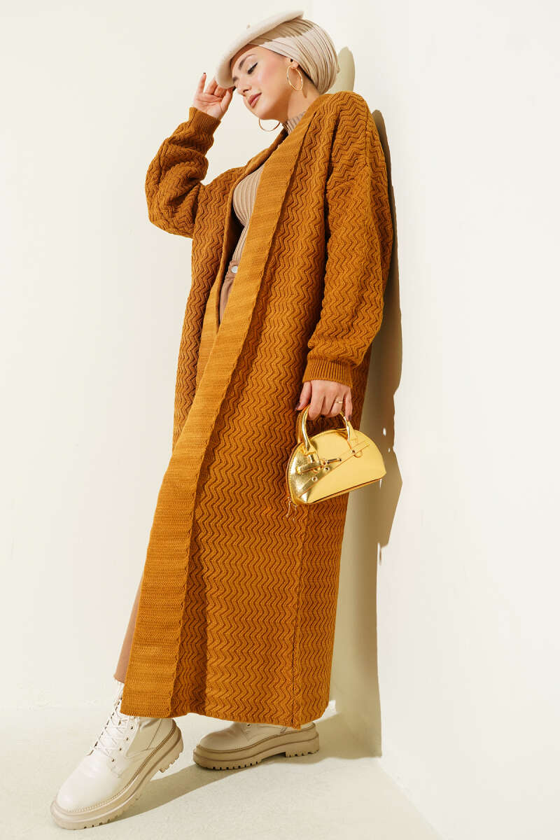 Long Zigzag-Embossed Knit Cardigan - Camel