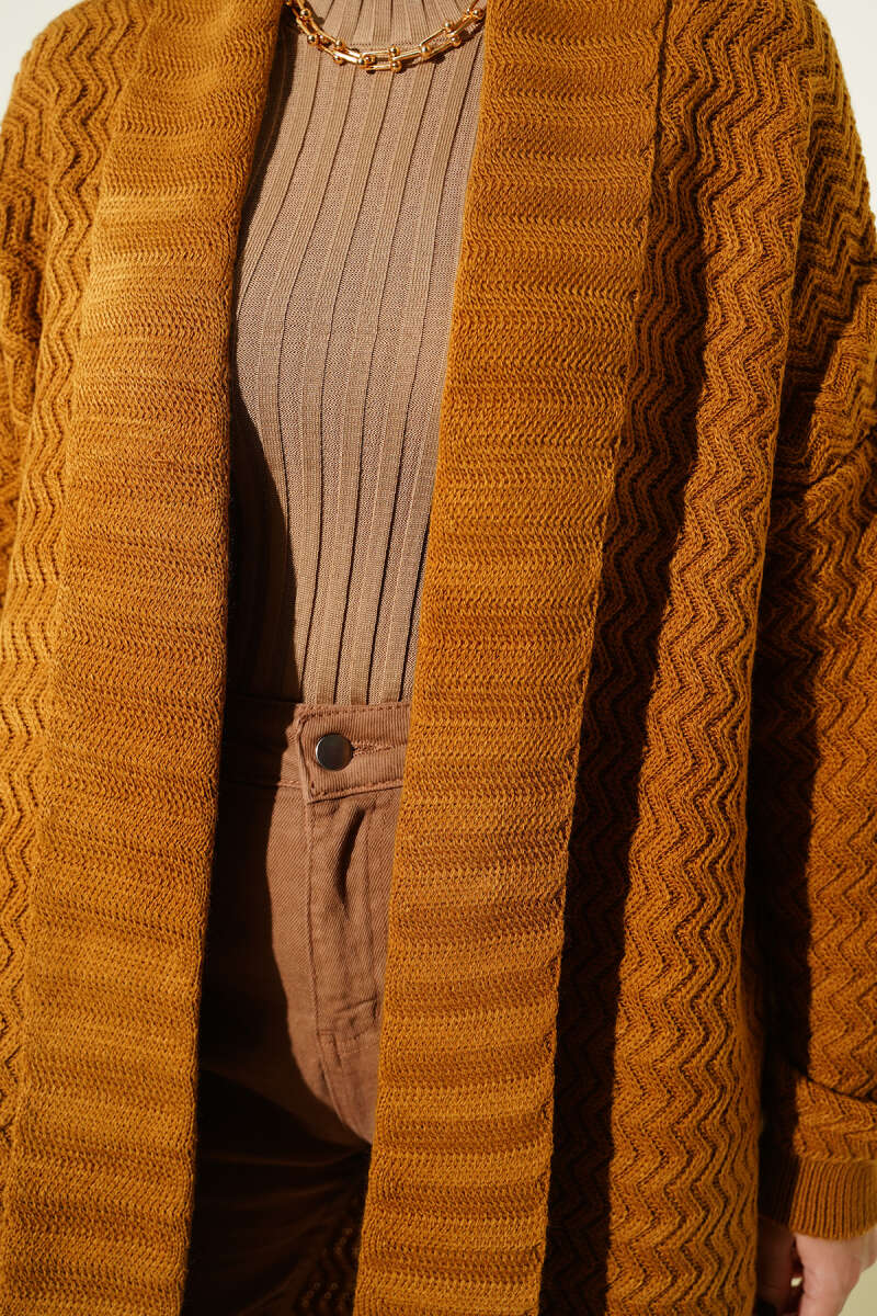 Long Zigzag-Embossed Knit Cardigan - Camel