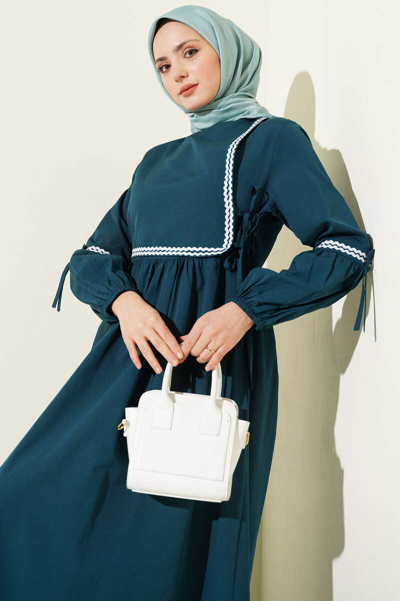 Zigzag Embroidered Poplin Dress with Side Ties - Emerald