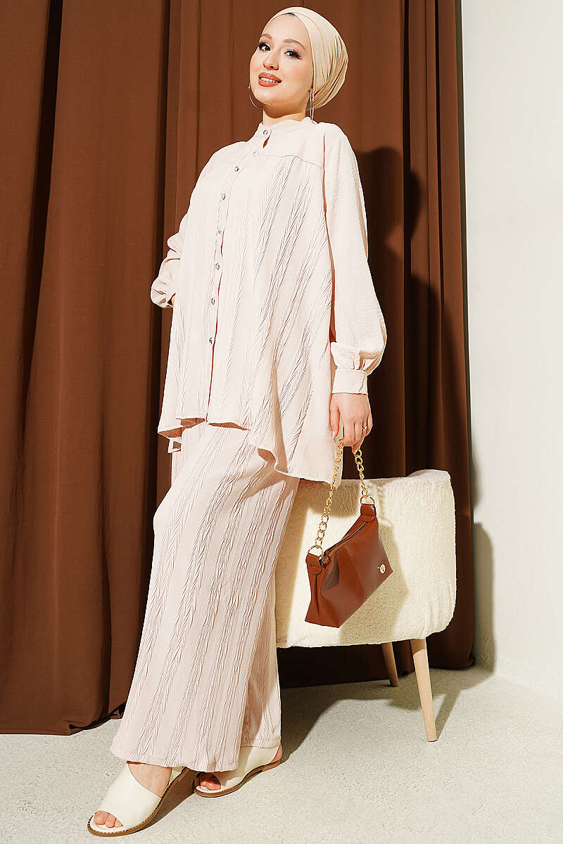 Zigzag Pattern Two-Piece Set - Beige
